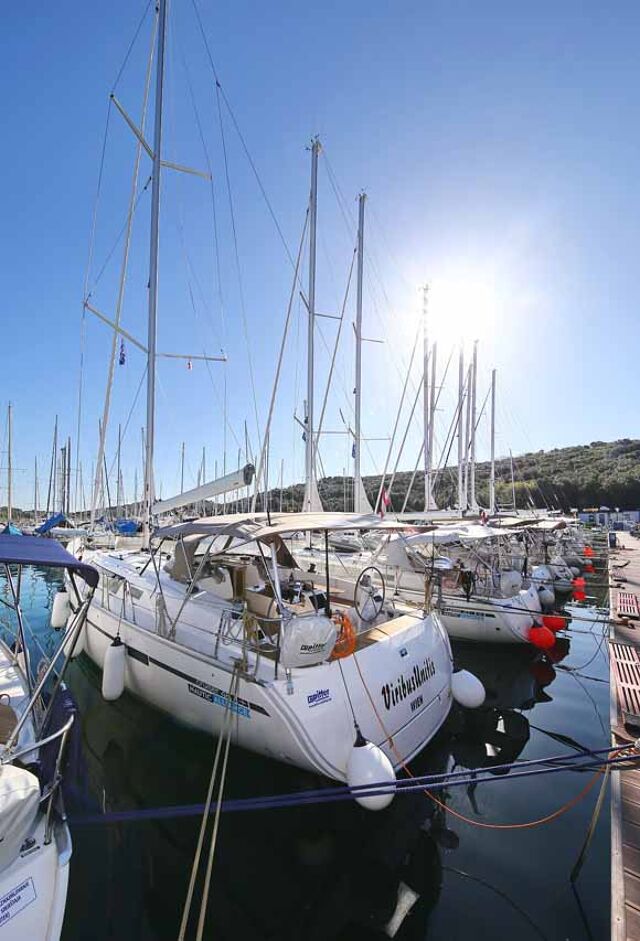 Bavaria Cruiser 46 - 4 cab. Viribus Unitis